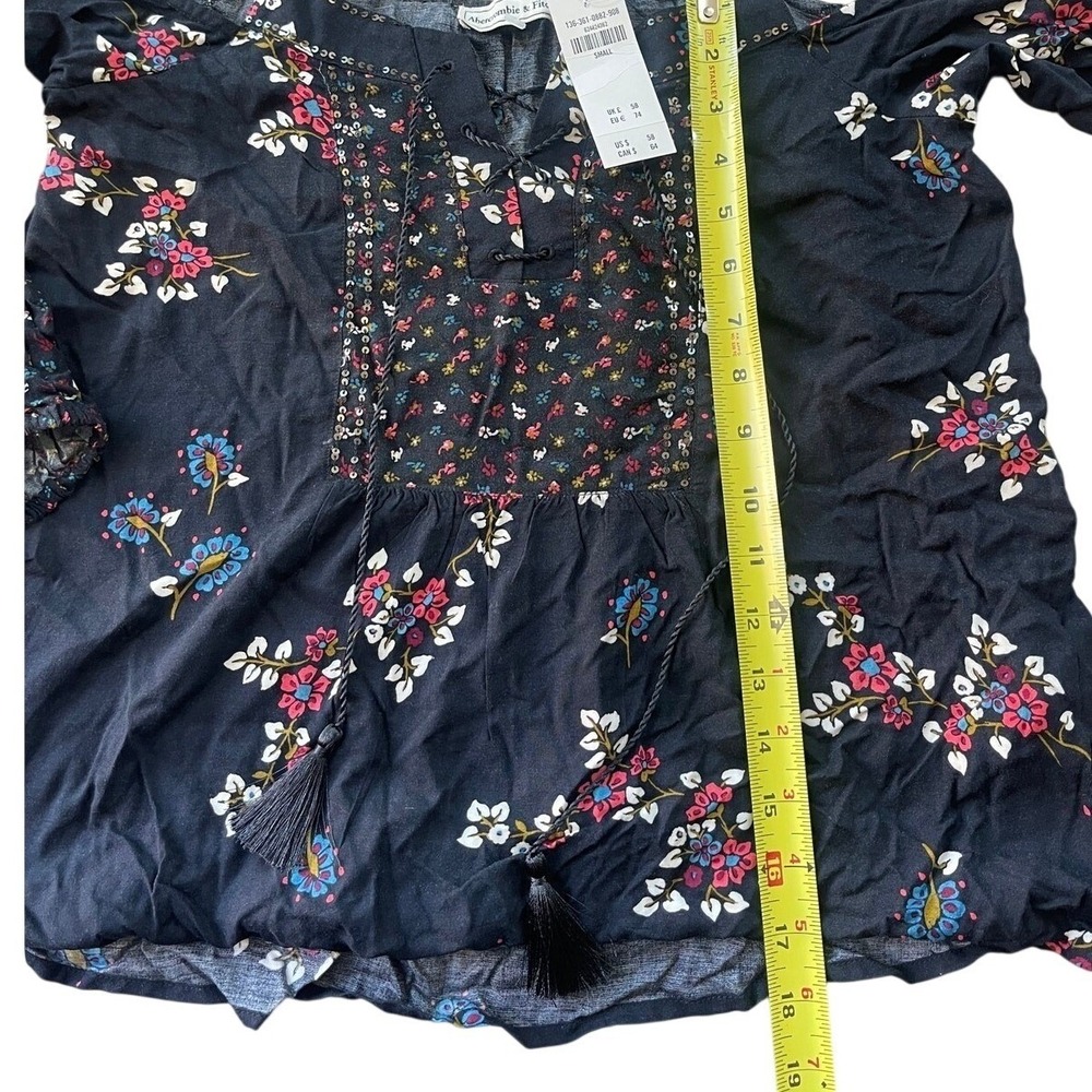 NWT Abercrombie & Fitch Floral Cold Shoulder Boho Tassel Blouse Navy Size Small - Picture 7 of 7